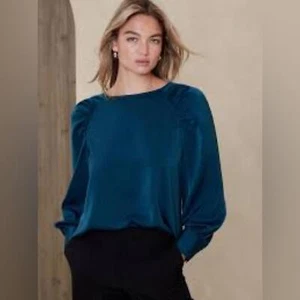 Banana Republic Ruched Sleeve Blouse size XL - Picture 1 of 10