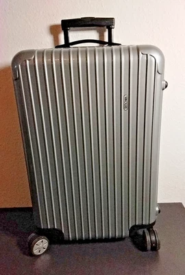 RIMOWA Salsa Deluxe Multiwheel Hartschalenkoffer Silber verschiedene Größen - Bild 1 von 4