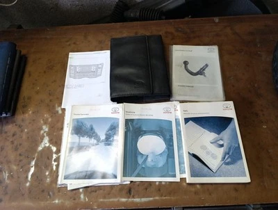 95361- Libretto Uso E Manutenzione Toyota Yaris Dal 2005 al 2011 - Immagine 1 di 3