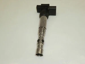 Original Fabia 5J  Zündspule Zündkerzenstecker             03D905115F   32/13768 - Bild 1 von 2