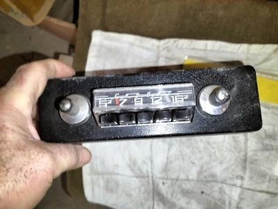 AUTO EPOCA AUTORADIO "CONDOR MOD. 4810 GK" - USATA DELL' EPOCA - NON TESTATA - Immagine 1 di 4