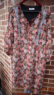 Vestido recto floral negro manga larga Agnes Orinda para mujer 4X Foto 1 de 4