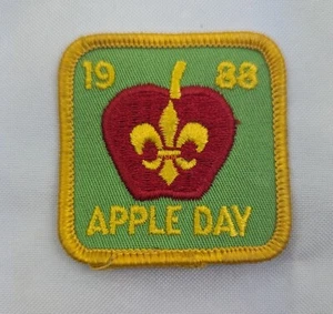 Vintage Patch Boy Scouts 1988 Apple Day 2" x 2" - Imagen 1 de 1