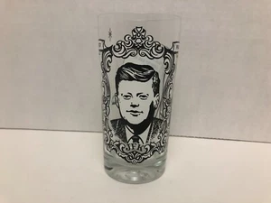 JFK John F Kennedy 1961 Inaugural Speech Glass Tumbler Amtsfield Memorabilia - Foto 1 di 2