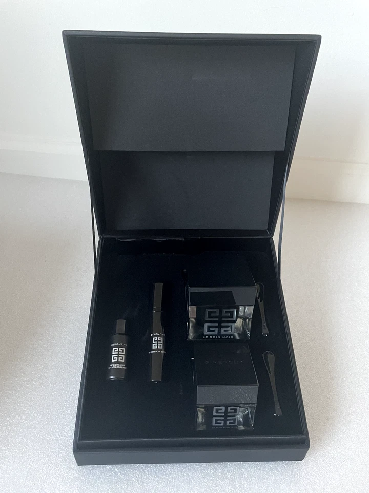 Givenchy Le Soin Noir Set lotion serum skincare Foto 1 de 4