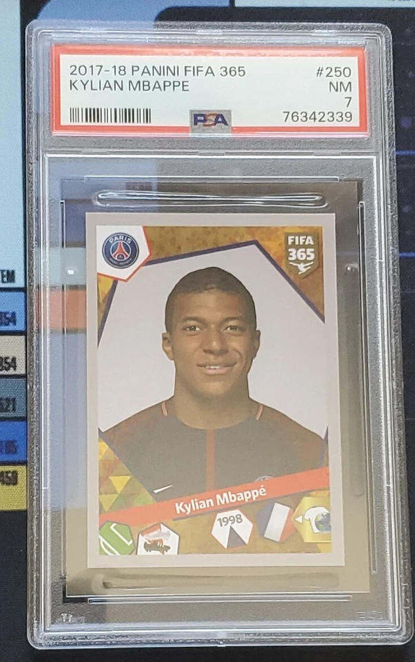 2017 18 Panini FIFA 365 World Cup 250 Kylian Mbappé PSA 7 RC Rookie França PSG - Imagem 1 de 2