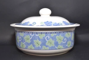 Vintage 1998-2001 Pfaltzgraff Blue Isle Casserole Dish 2.5 Quarts - Picture 1 of 3