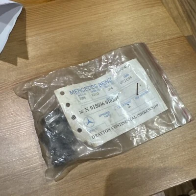 Mercedes-Benz SL W113 Pagoda Fuel Damper Hose Banjo Bolt  Pair - 915036010204 - Image 1 of 2