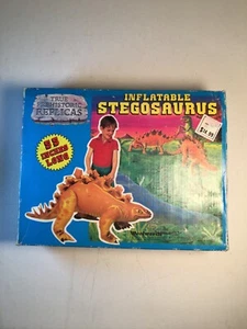 Dinosauro, Stegosaurus gonfiabile, NUOVO in scatola, vintage, 1986 Imperial Toy Corp. - Foto 1 di 11