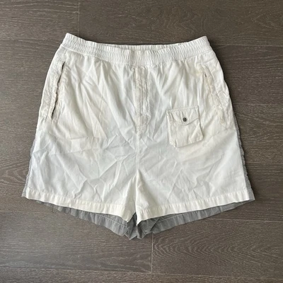 Moncler 百慕大 双色短裤 米色 灰色 - 48 码/大号 — 第 1/4 张图片