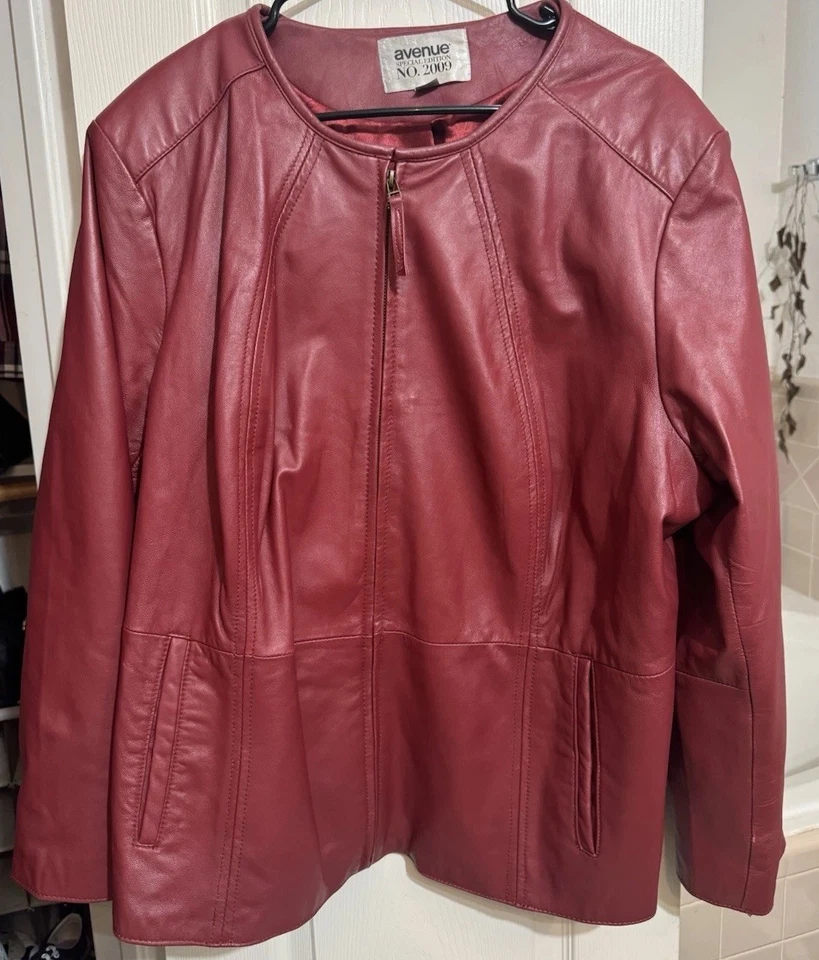 Chaqueta de Cuero Avenue Roja Mujer Edición Especial Nº Talla 22/24 2009 Foto 1 de 4