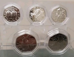 5 (CINCO) MONEDA DE 50p 2021.AVENTURAS DE ALICIA EN EL PAÍS DE LAS MARAVILLAS TODO EN CÁPSULAS.    - Imagen 1 de 13