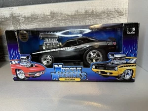 Muscle Machines 1970 Dodge CUDA Black / White Stripes 1:18 Scale NOS Vintage - Picture 1 of 8