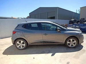 RENAULT CLIO RIGHT REAR DOOR WINDOW X98, 09/13-10/19 - Picture 1 of 5