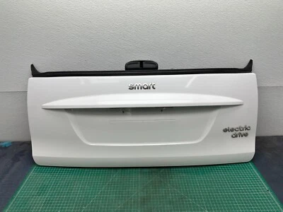 PUERTA TRASERA ELÉCTRICA 11-18 Smart Fortwo PUERTA LEVADIZA PUERTA TRASERA INFERIOR PANEL CARCASA OEM Foto 1 de 4