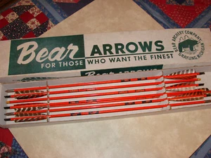 Vintage Bear Firebird Wood Arrows - 7 Arrows - A-50 Tangerine with box - Picture 1 of 18