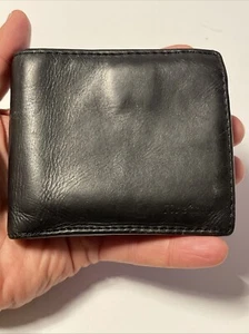 Cartera con tarjetero plegable de cuero genuino negra Firetrap - Imagen 1 de 16