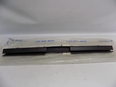 Nuevo OEM 1995-2001 Ford Explorer Mountaineer Placa Desgaste Retenedor Cubierta Protectora Foto 1 de 3