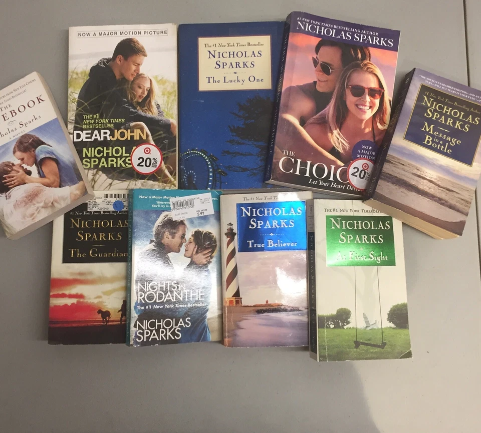 Lot of 10 Nicholas Sparks Romance Paperback Books RANDOM MIX Foto 1 de 1