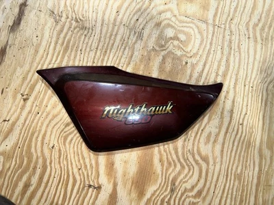 84 85 HONDA Nighthawk CB550sc 1983 cubierta del panel lateral izquierdo fabricante de equipos originales Foto 1 de 2