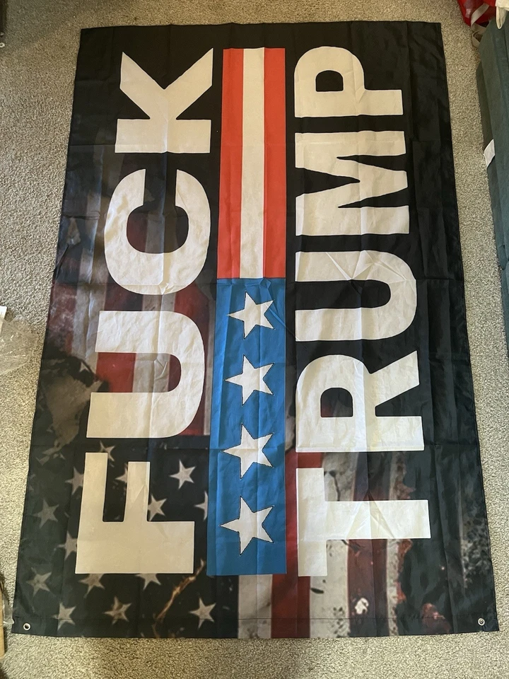 Bandera anti Trump 6 pies por 4 pies Foto 1 de 1