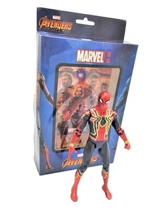 Einzigartige Spider-Man Actionfigur mit LED Beleuchtungstruhe - Bild 1 von 8