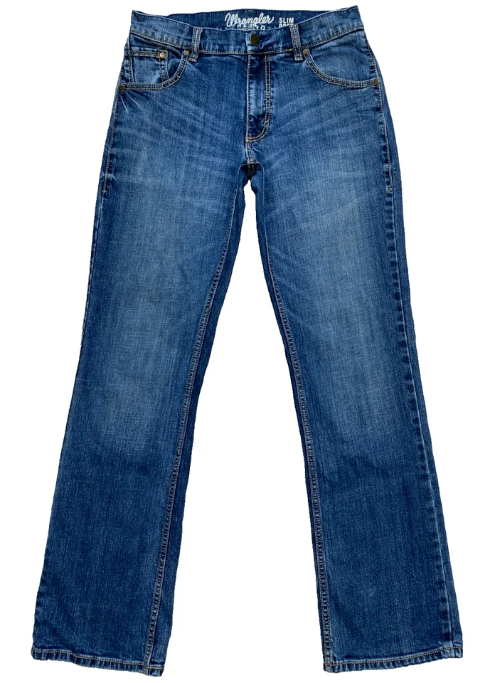 Pantalones de mezclilla Wrangler retro ajustados corte bota para hombre talla 30 30/32 lavado medio Foto 1 de 4