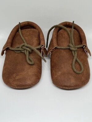 Mocasines de bebé “bebé” de cuero tostado talla 6-12 meses Foto 1 de 4