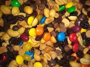 7Syns Gluttony, Luxury Trail Mix, Peanuts Raisins Chocolate **New 10kg Bucket** - Picture 1 of 1