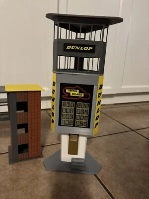 🇦🇺1:32 SCALEXTRIC Dunlop Control Tower  Track Building 🇦🇺314 - image 1 of 4