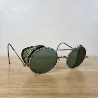 Gafas de seguridad de vidrio verde BXD vintage con protectores laterales y ganchos para orejas de cable Foto 1 de 4