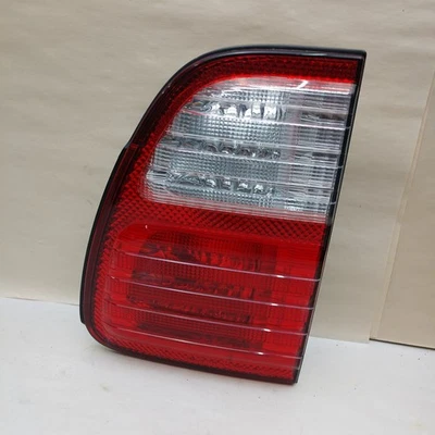 Luz trasera derecha Lexus LX470 2003-2004 Foto 1 de 4