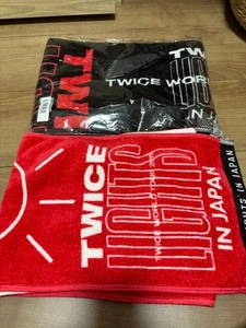 TWICE towel set red black - Picture 1 of 1