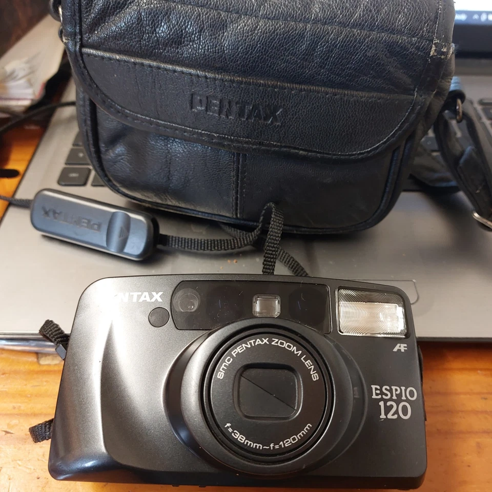 vintage pentax film 35mm camera - Image 1 of 1