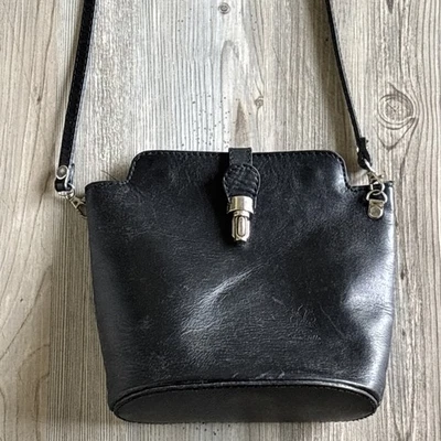 Vera Pelle Crossbody Purse Black Leather Italy Snap Closure - Image 1 of 4