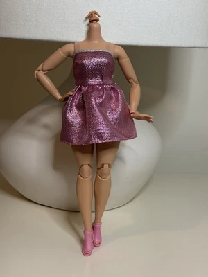 Кукла Барби подпись выглядит модель #24 ~ сделано, чтобы двигаться изогнутый ~ тело только плюс oufit - Изображение 1 из 2