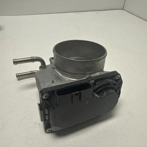Cuerpo del acelerador Nissan Titan 17-22 5,6 L gasolina OEM 1LA76-01 G 49 k millas Sierra - Imagen 1 de 5