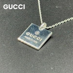 Collana Gucci Gucci in argento 925 con top quadrato - Foto 1 di 11