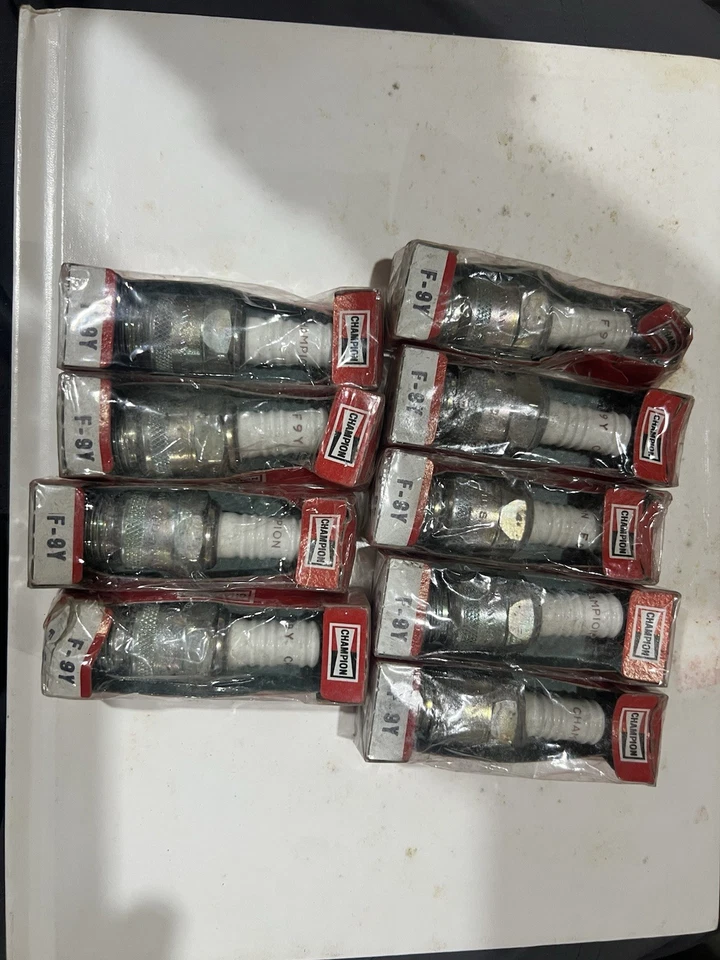 Vintage  9 New CHAMPION SPARK plugs F9Y For Mustang Fairlane Falcon Shelby Cobra Foto 1 de 1