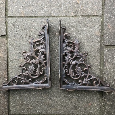 Cast Iron Wall Brackets Pair - Image 1 of 3