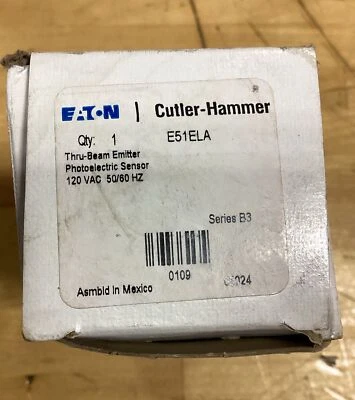 E51ELA Eaton/Cutler Hammer Thru-Beam Emitter Photoelectric Sensor - Image 1 of 3