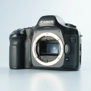 Exzellent Canon EOS 5d + Cf 8gb Digital SLR Camera - Bild 1 von 20