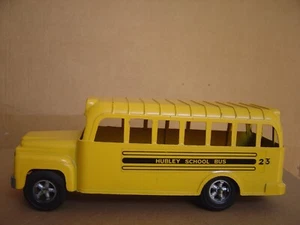 Vintage 1960's Hubley Yellow School Bus Pressed Steel Made in USA - Picture 1 of 10
