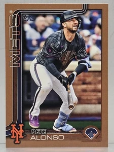 2025 Topps Series 2 Pete Alonso Gold Parallel /2025 New York Mets #550 - Picture 1 of 2