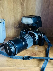 Minolta Maxxum 7000i SLR Camera - Picture 1 of 6