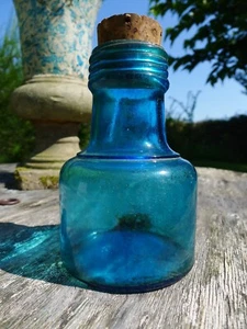 ++ Flacon Verre Bleu Fiole Ancien Apothicaire Pharmacie Médecine Curiosité ++ - Imagen 1 de 4