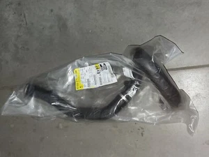 Tubo de manguera intercooler Chevy Trax 1.4 2016-2021 nuevo GM # 42731155 - Imagen 1 de 4