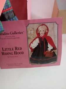 Paradise Galleries Caperucita Roja Muñeca de Porcelana 15" COA - Imagen 1 de 6