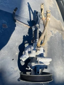 HONDA INSIGHT 2000-2006 WATER PUMP THERMOSTAT HOUSING - Picture 1 of 2