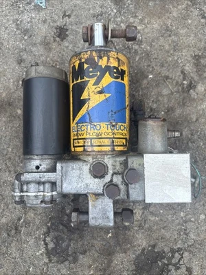 Meyer E-47  Snow Plow Pump #7 - Image 1 of 4